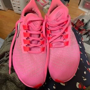 Womens nike zoom Pegasus 37 shoe